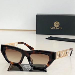 Versace Sunglasses 1050